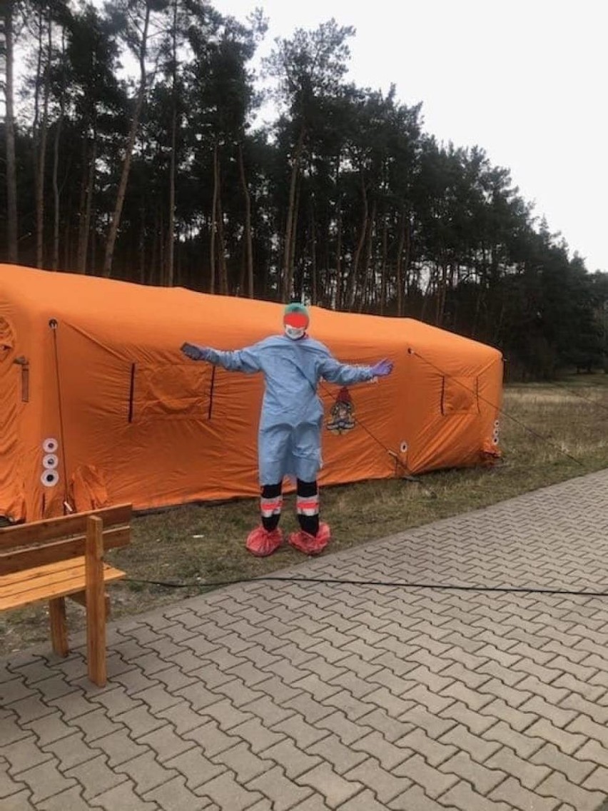 Gdy pandemia zaczynała się wdzierać do naszego kraju, medycy...