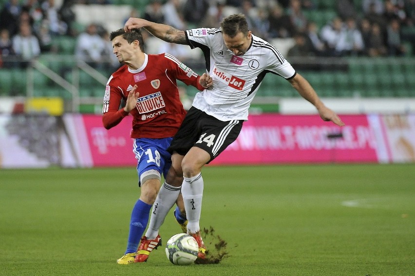 Legia zdemolowała Piasta 4:1 [RELACJA, ZDJĘCIA, WIDEO]