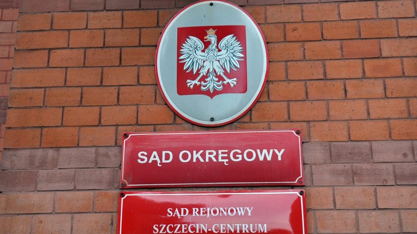 Szczeciński sąd już nie będzie wyglądał jak oblężona twierdza. Znikają obostrzenia