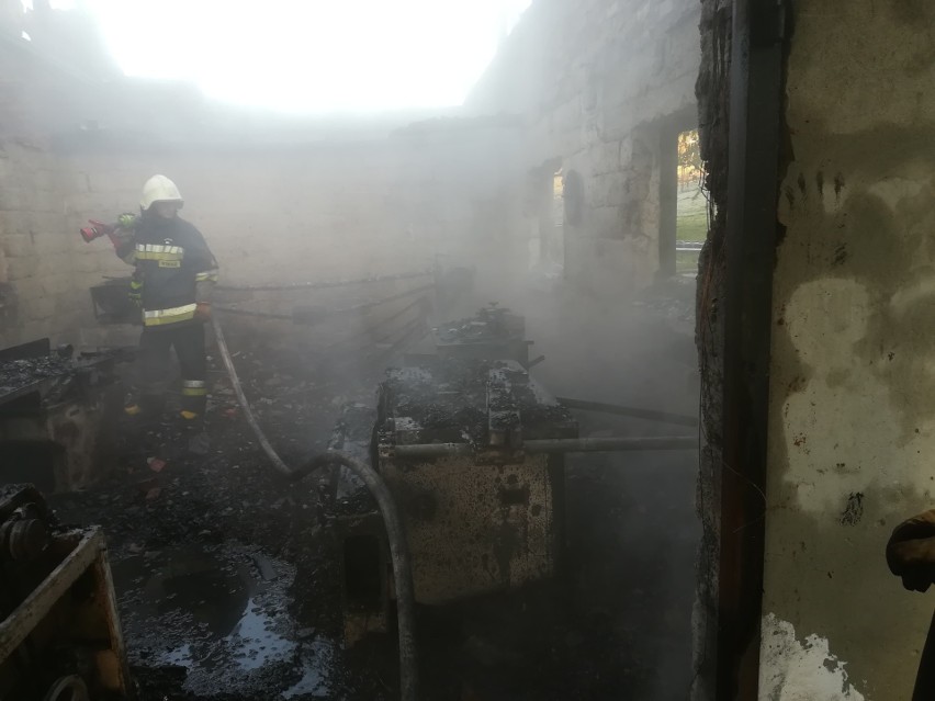 Pożar budynku gospodarczego na jednej z posesji w...