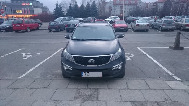 Rzeszów, ul. Lwowska, parking przed szpitalem.