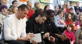 Koszykarze Czarnych spotkali się z dziećmi (zdjęcia)