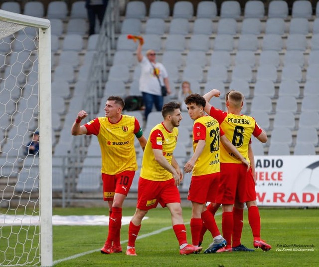 Korona Kielce po emocjonującym meczu zremisowała z Arką Gdynia 3:3.