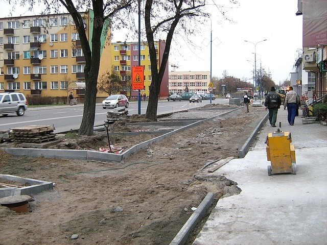 Budowa parkingu na Hallera