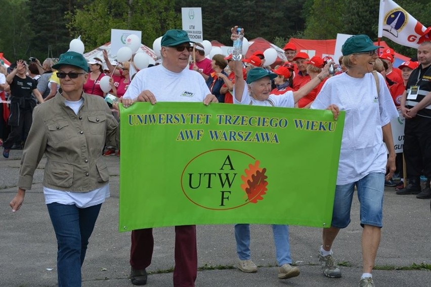 W Senioriadzie wzięło udział prawie 900 osób ZDJĘCIA