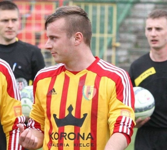 Marcin Trojanowski zdobył bramkę dla Korony w meczu z Hutnikiem, ale nie dotrwał do końca meczu ze względu na czerwoną kartkę. 