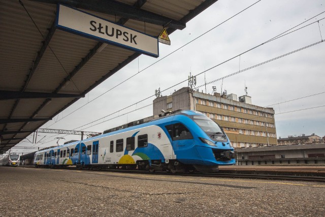 PKP Polskie Linie Kolejowe stopniowo wznawia działanie lokalnych centrów sterowania.
