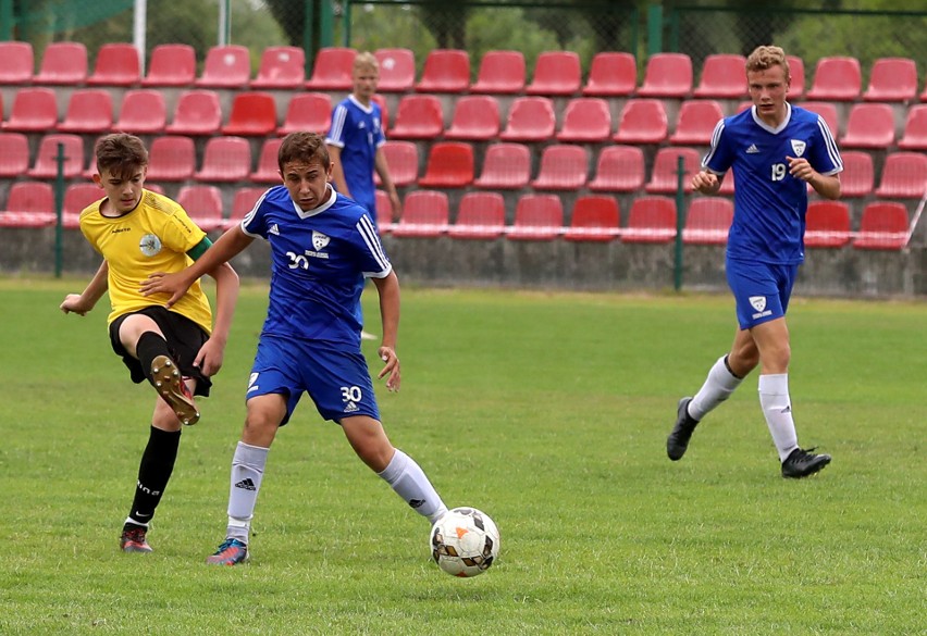 W ostatnim meczu sezonu FASE pokonało Gryf Wejherowo 7:0.