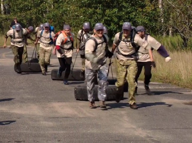 Na poligonie w Czerwonym Borze odbyła się ekstremalna impreza terenowa - GROM Challenge 2014