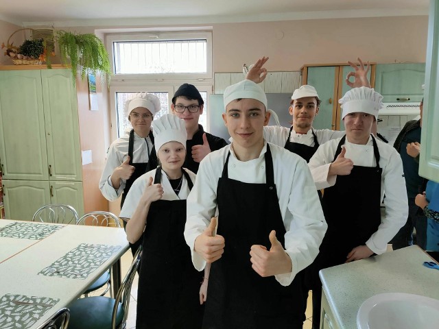 Konkurs wiedzy kulinarnej organizuje placówka Zespół Placówek Szkolno-Wychowawczych w Kielcach. Rozpoczyna się w poniedziałek, 18 marca i potrwa dwa dni.