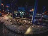 Nocny wypadek w Aleksandrowie Łódzkim. Toyota zderzyła się z ciężarówką... ZDJĘCIA