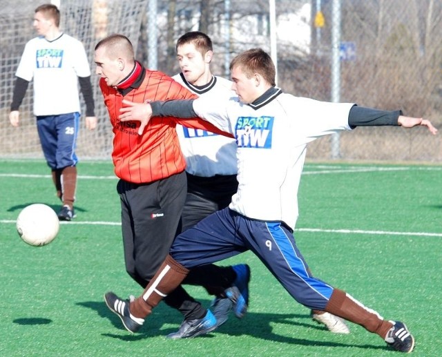 W sobotnim sparingu z Garbarnią w KSZO testowanych było ośmiu zawodników.