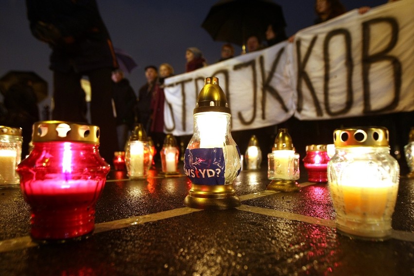 PiS-OFF we Wrocławiu. Kobiety protestowały (RELACJA, ZDJĘCIA)