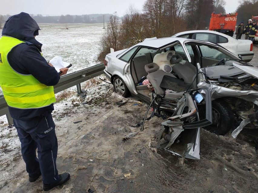 - Ze wstępnych ustaleń wynika, że kierujący audi mężczyzna...