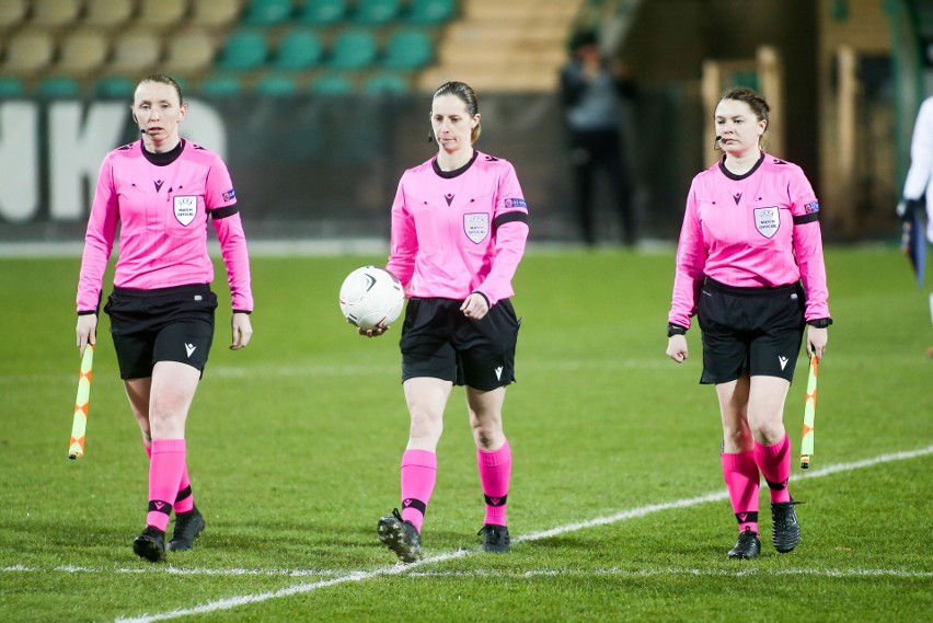 GKS Górnik Łęczna blisko odpadnięcia z Women's Champions League. Paris Saint-Germain za mocne dla Mistrzyń Polski. Zobacz zdjęcia