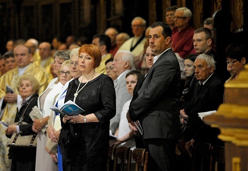 Święcenia biskupie ks. Stanisława Jamrozka...