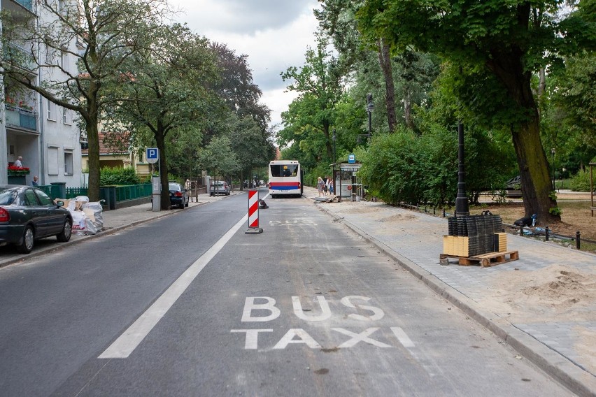 ul. Paderewskiego (od Al. Mickiewicza do ul. Kopernika) –...