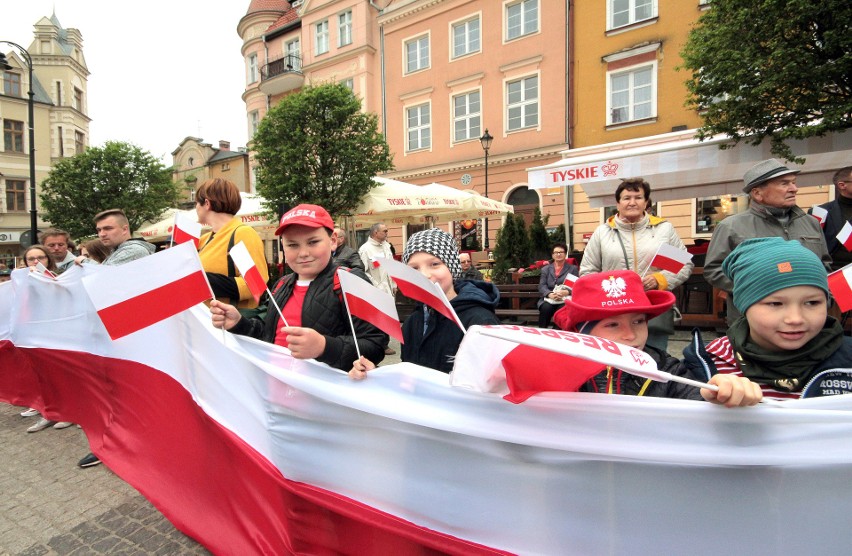 Dziś, 2 maja przypada Dzień Flagi Rzeczypospolitej Polskiej....