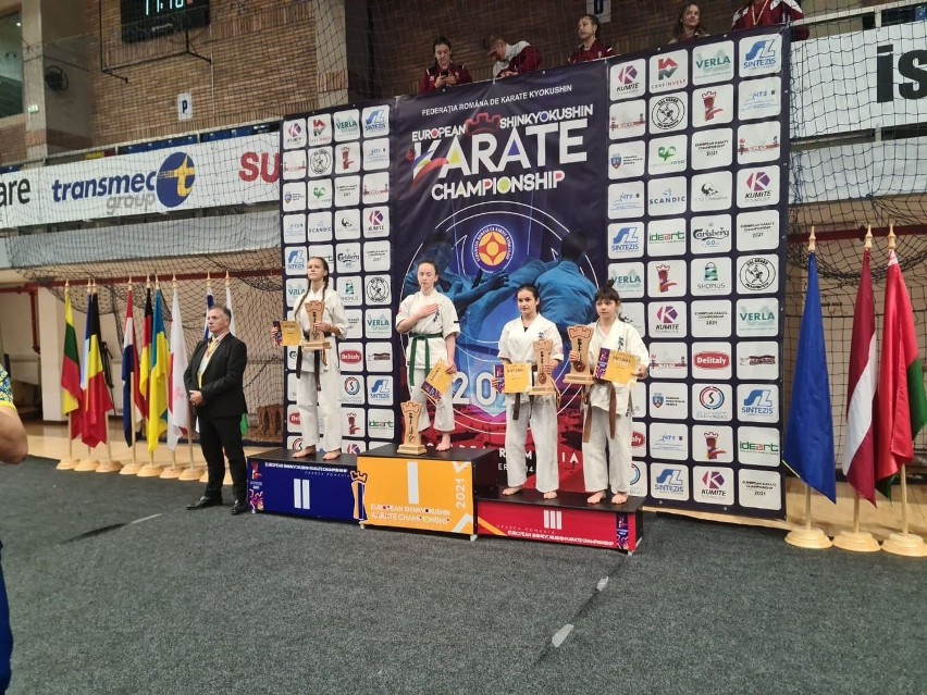 Ogromne sukcesy karateków z województwa świętokrzyskiego na Mistrzostwach Europy w Rumunii [ZDJĘCIA]