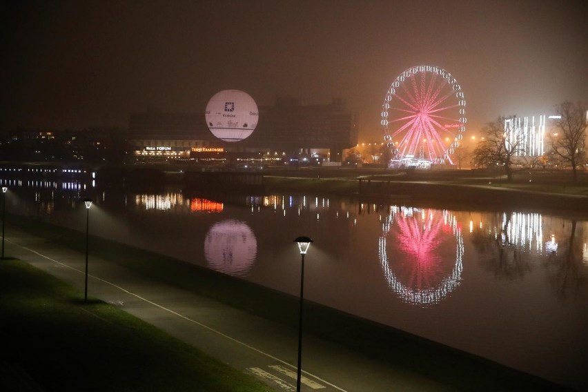 Małopolska Policja podkreśla, że Nowy Rok 2021 witano bardzo...