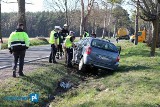 Mały Płock. Wypadek na DK 63. Citroen zderzył się z ciężarową Scanią. Ranne dziecko przetransportowano śmigłowcem do szpitala [ZDJĘCIA]