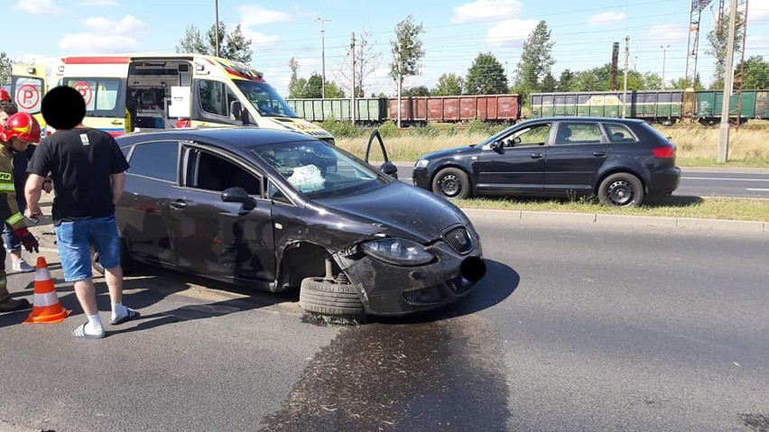 Po wypadku do szpitala zabrano kierowcę seata