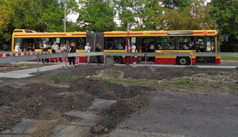 Autobus Z13 zastępuje komunikację tramwajową na remontowanym...
