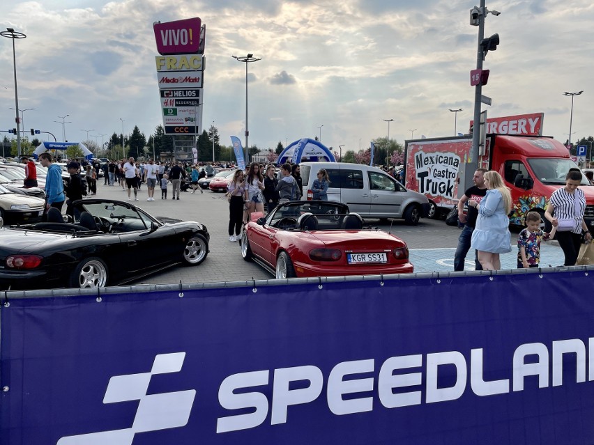 Speedland Superdonut 2022 w Krośnie na otwarcie sezonu motoryzacyjnego. Było co oglądać! [ZDJĘCIA]