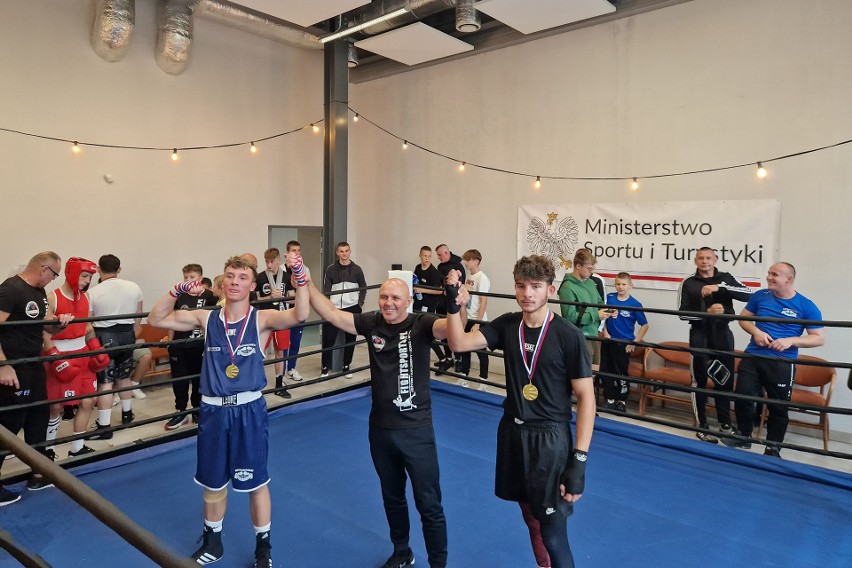 Młodzież walczyła w Radomiu w Ogólnopolskim Turnieju Bokserskim o Puchar Antoniego Czortka. Zobacz zdjęcia 