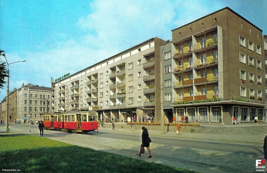 Podpis pod zdjęciem: 1970 r. Ulica gen. Świerczewskiego we...