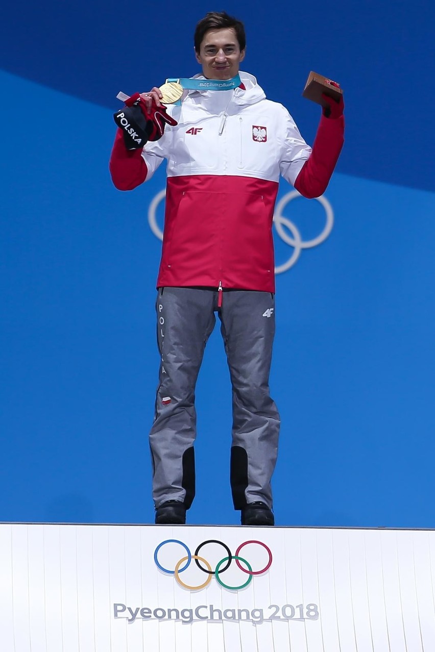 Kamil Stoch odebrał swój trzeci złoty medal olimpijski.