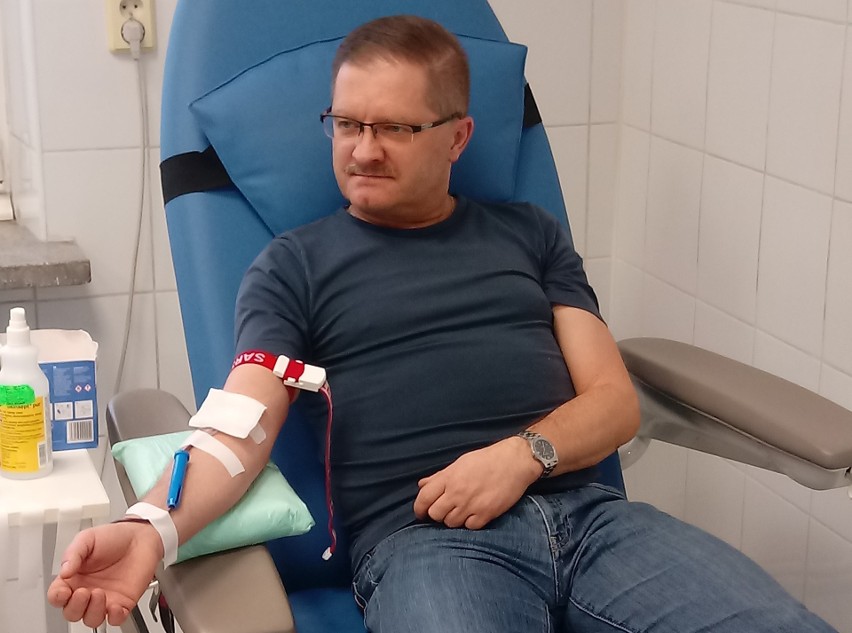Oświęcim. Klub HDK im. Dzieci Oświęcimia zorganizował kolejną zbiórkę krwi. Tym razem na słodko [ZDJĘCIA]