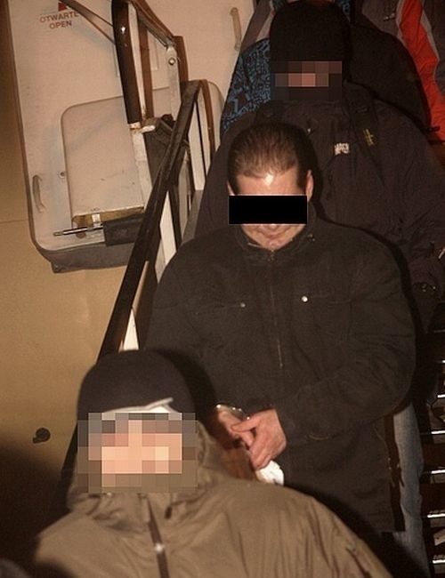 Groźny kryminalista już w rękach policji! Ukrywał się 14 lat. Wideo z zatrzymania [FOTO]