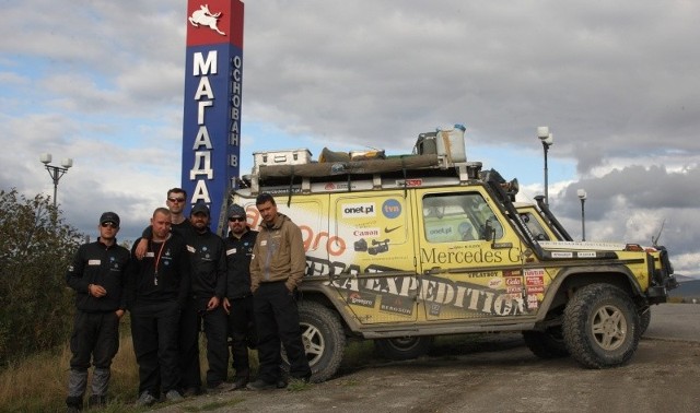 Uczestnicy ekspedycji u celu &#8211; w Magadanie.
