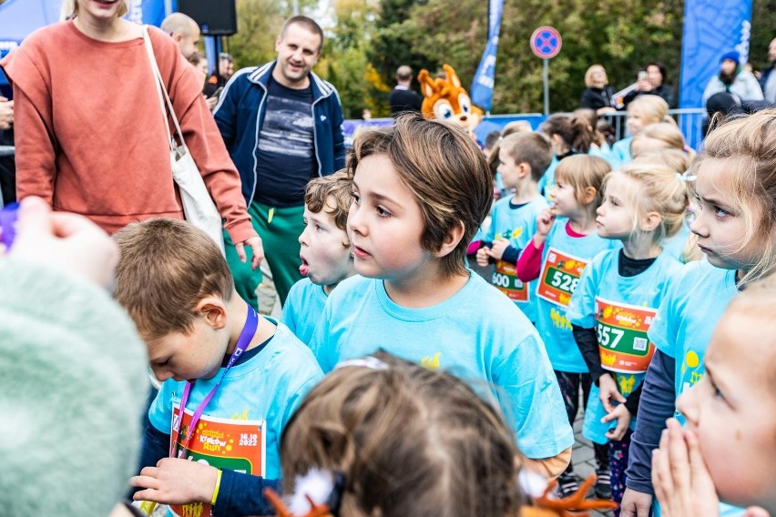 Bieg dla dzieci pod Tauron Areną w ramach imprezy Mini Mini...