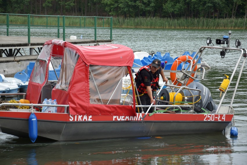 Trwa akcja poszukiwawcza na jeziorze Chomiąskim (powiat...