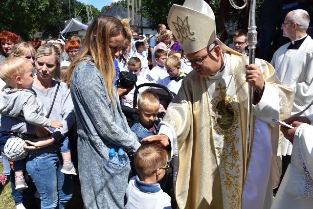 Tłumy wiernych uczestniczyły w koronacji w Chełmoniu