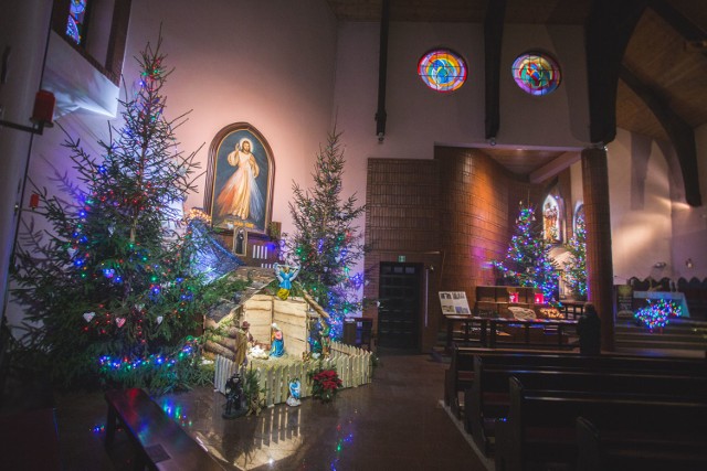 Zapraszamy do obejrzenia zdjęć szopek bożonarodzeniowych. Prezentujemy szopki ze słupskich kościołów.