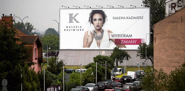 Billboard przy ul. Konopnickiej jest ogromny – ma wysokość aż 20 metrów