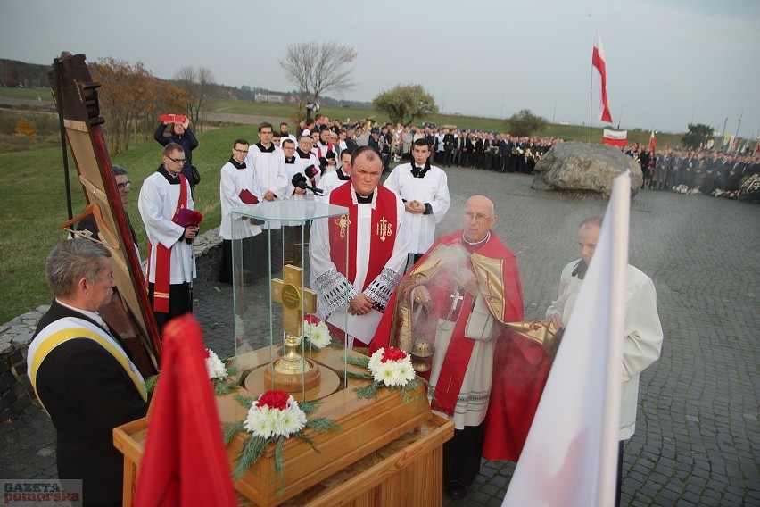 Wczoraj odbyły się uroczystości we Włocławku. Pod krzyżem na...