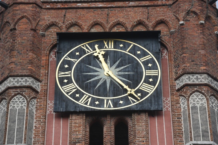 Zegar na wieży Ratusza Staromiejskiego