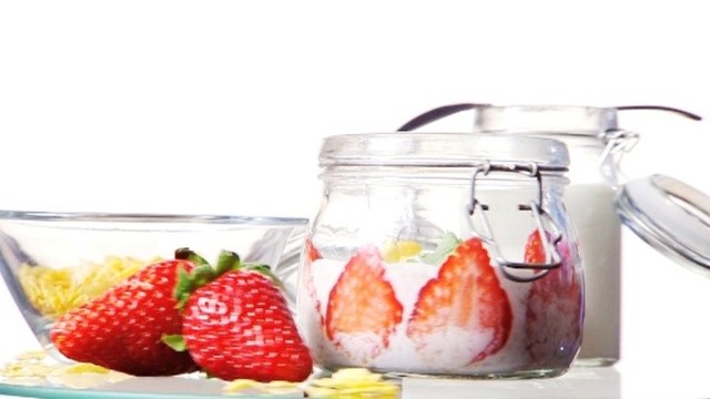 Jak zrobić pyszny, domowy jogurt (WIDEO)Jak zrobić pyszny, domowy jogurt (WIDEO)
