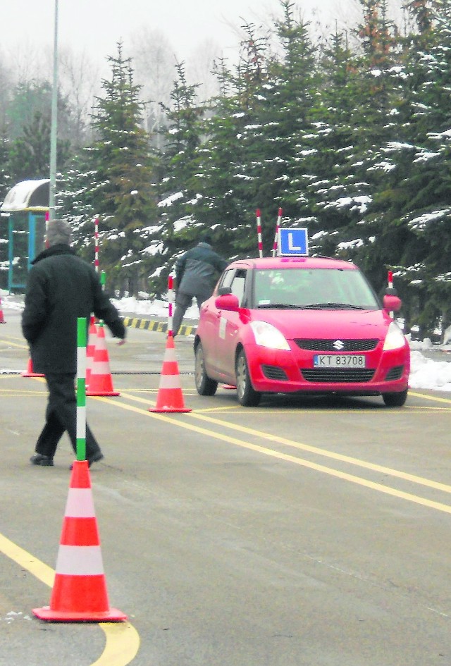 Wewnętrzne kontrole MORD w Tarnowie nie wykazały dotąd żadnego przypadku ustawienia egzaminu na prawo jazdy.