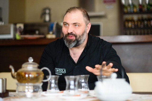 Władysław Bogoslawski to ukraiński kucharz, od kilku miesięcy prowadzący w Toruniu restaurację "Za Wisłą" ze wschodnimi przysmakami