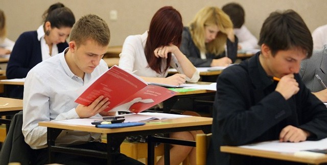 Matura próbna 2011 z matematyki w słupskim liceum