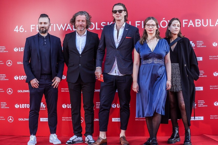 Festiwal filmowy Gdynia 2021. Gwiazdy na czerwonym dywanie.