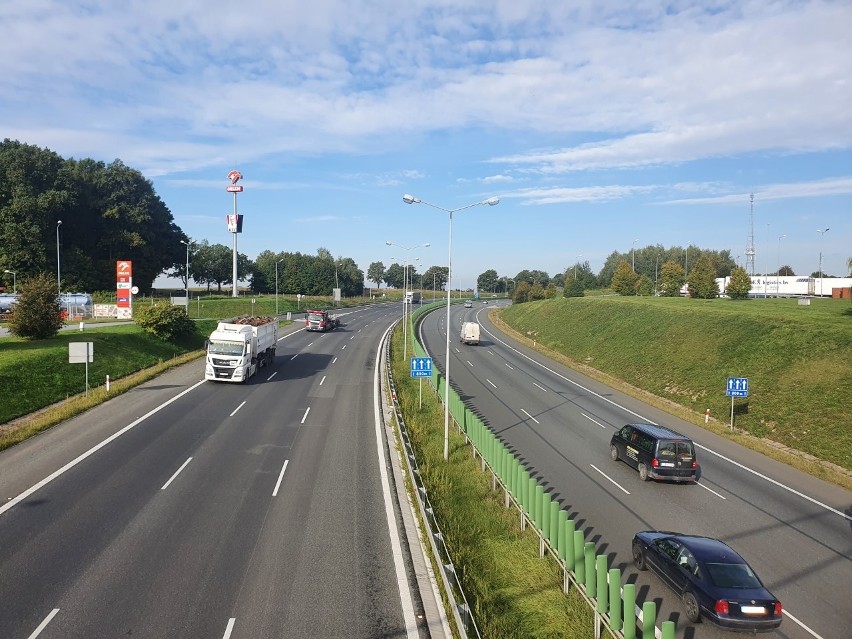 Utrudnienie związane będzie z montażem pętli indukcyjnych w...