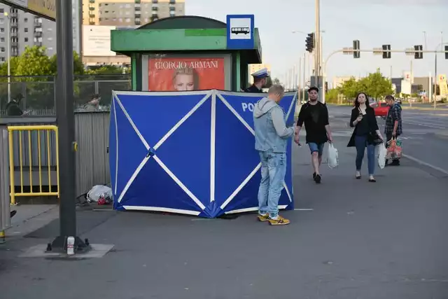 Do zabójstwa doszło na przystanku przy Al. Solidarności.