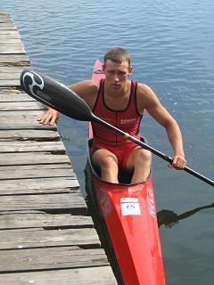 Rafał Rosolski jest dziś jedynym gorzowianinem w seniorskiej kadrze kajakarzy. Sezon zakończył pięcioma medalami w mistrzostwach Polski.