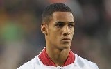 Tom Ince rozmawia z Interem Mediolan